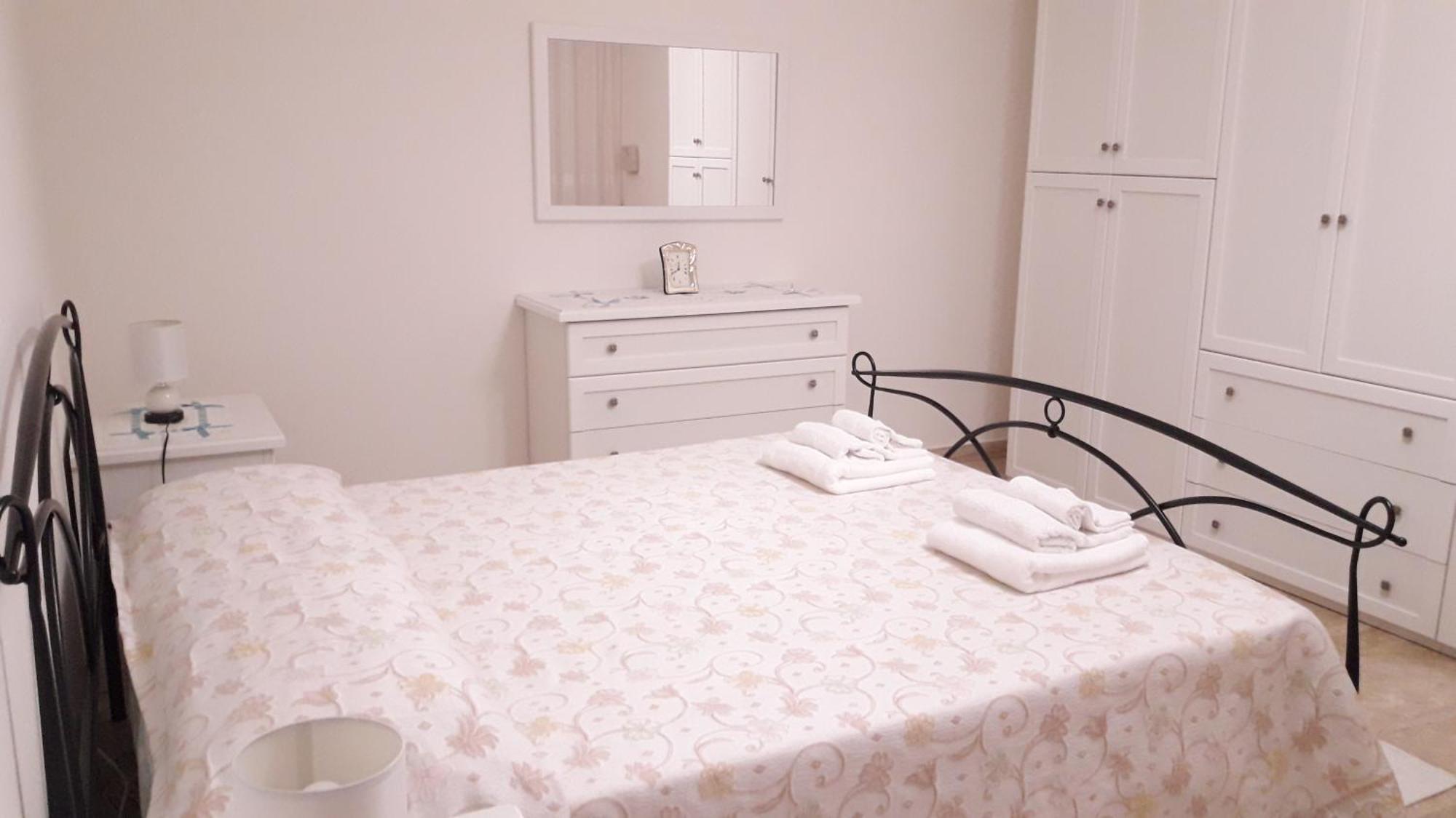 Domuspes Apartment Sedilo Ngoại thất bức ảnh