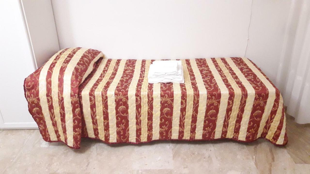 Domuspes Apartment Sedilo Ngoại thất bức ảnh