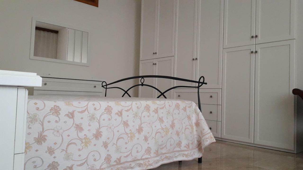 Domuspes Apartment Sedilo Ngoại thất bức ảnh